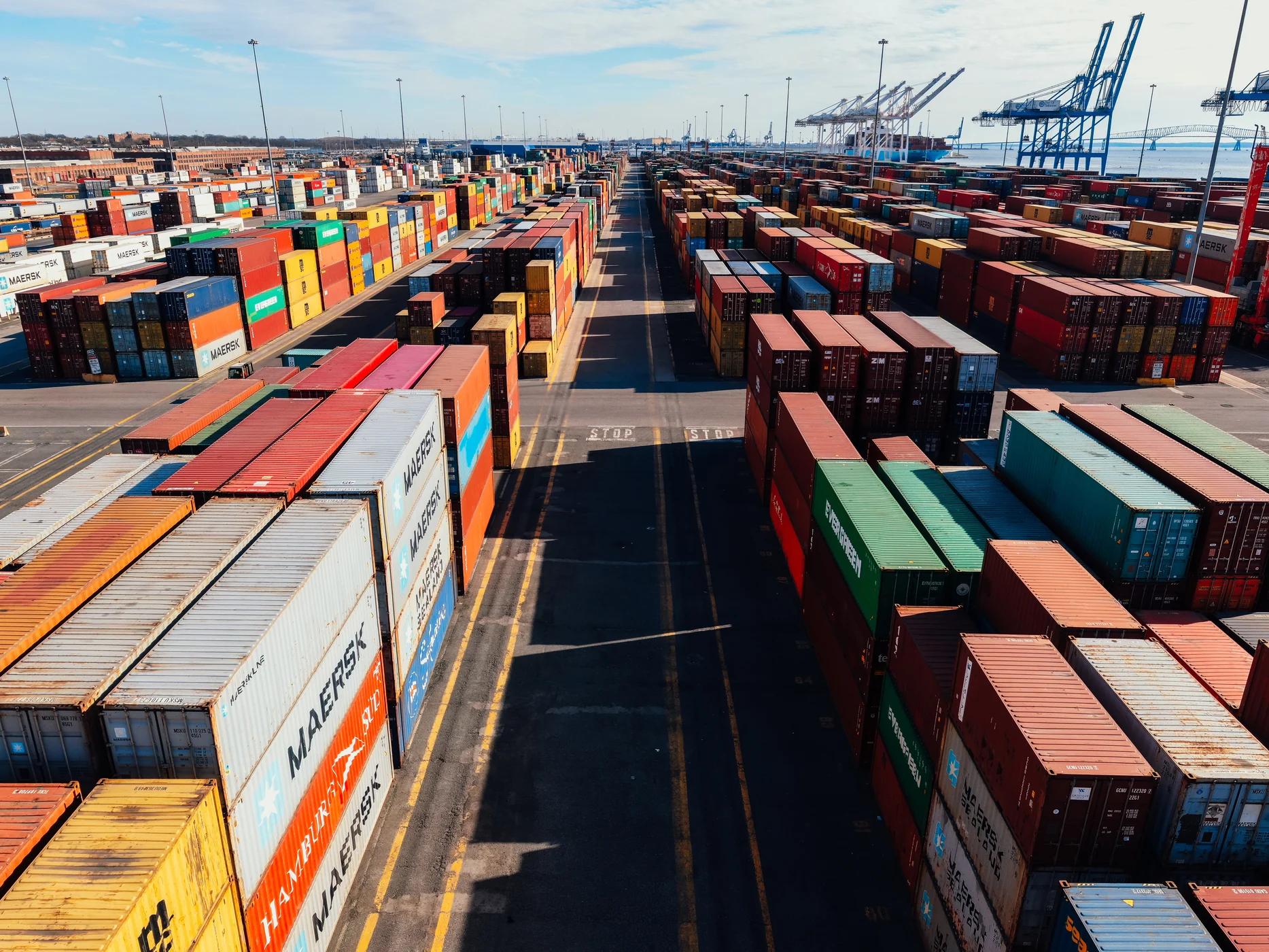 International container port